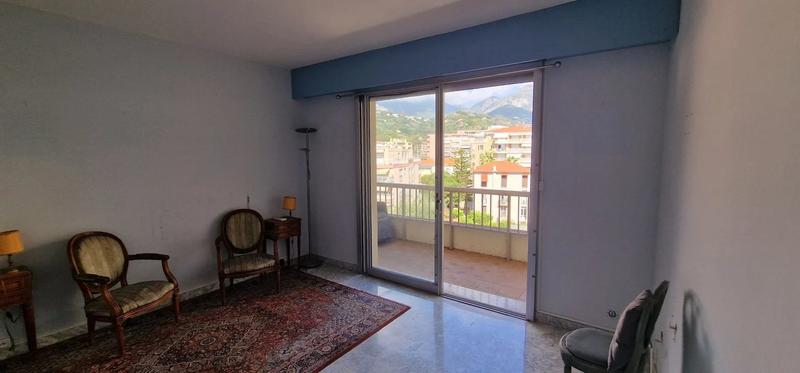 Appartement - 92 m² - 3 pièces