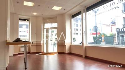 Local commercial - 170 m² - 8 pièces