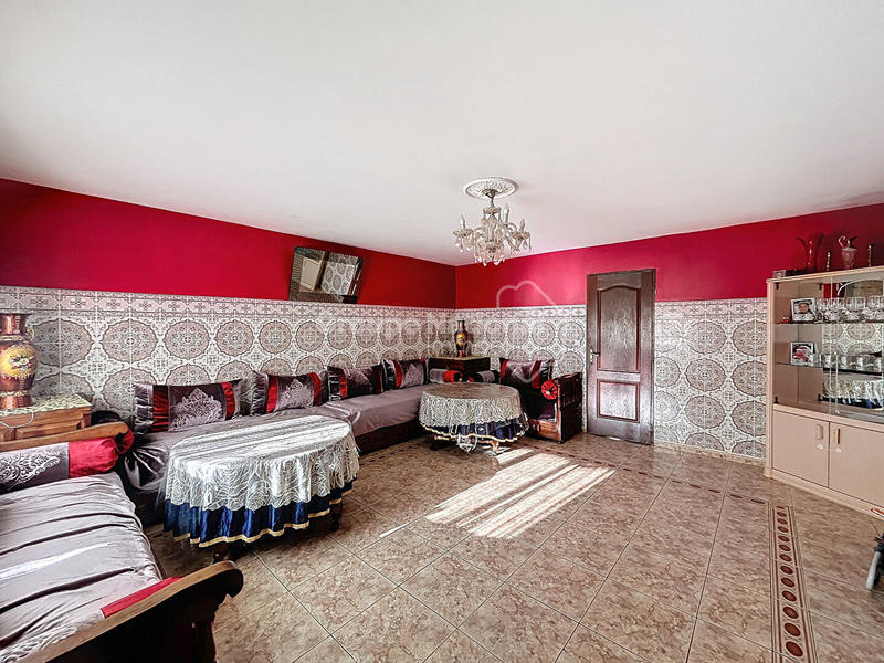 Maison - 99 m² - 5 pièces