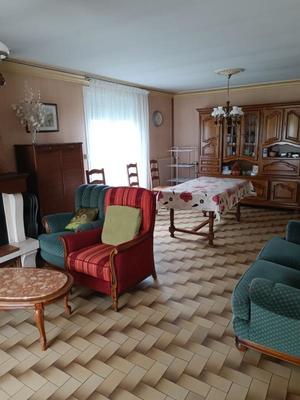 Maison - 107 m² - 6 pièces