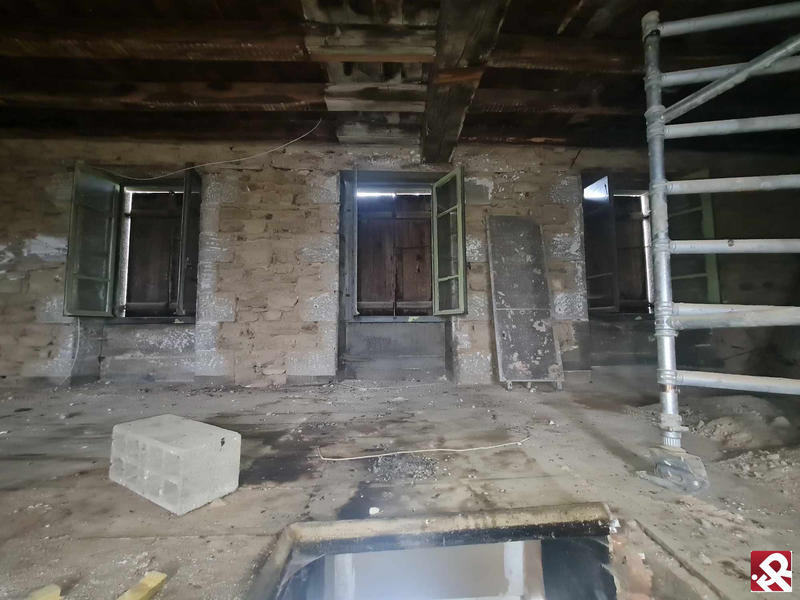 Maison ancienne - 115 m² - 2 pièces