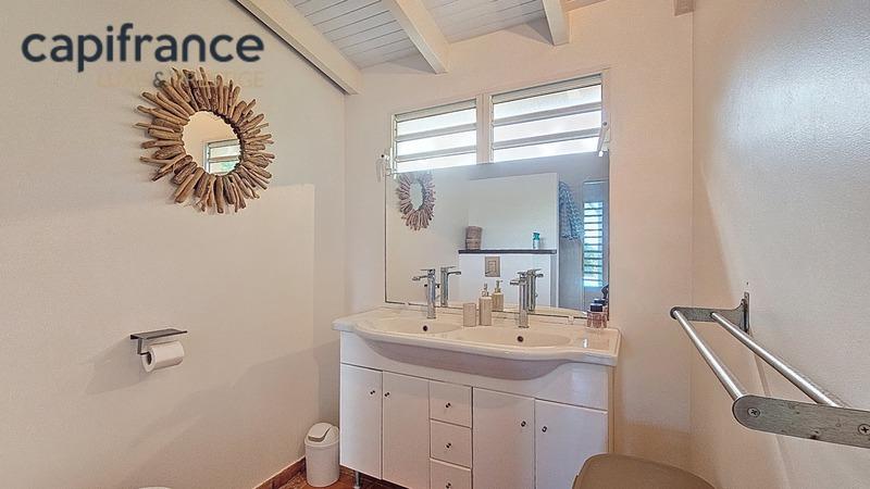 Villa - 215 m² - 8 pièces