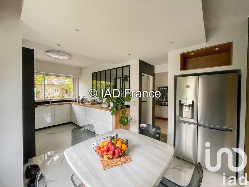 Maison - 189 m² - 7 pièces