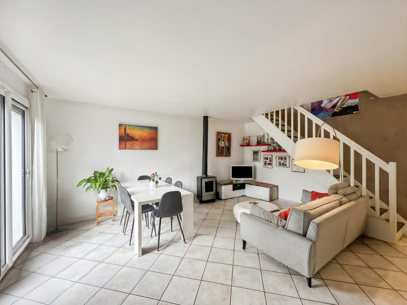 Maison - 101 m² - 5 pièces