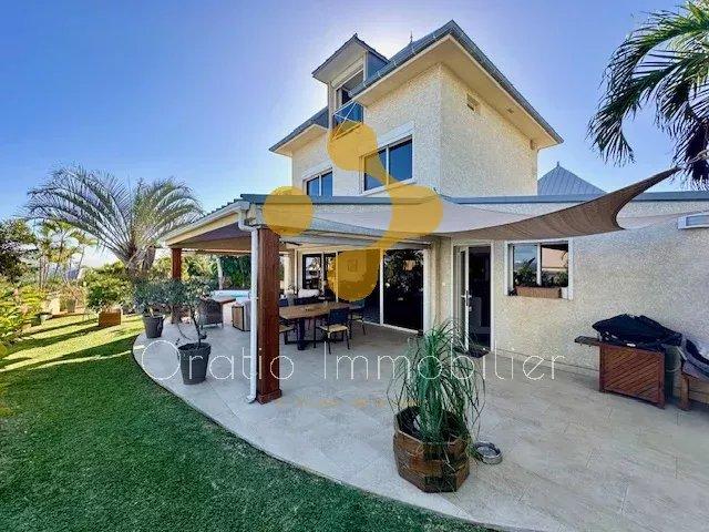 Villa - 150 m² - 5 pièces