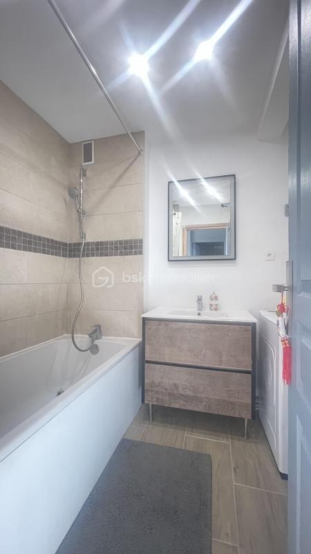 Appartement - 97 m² - 4 pièces