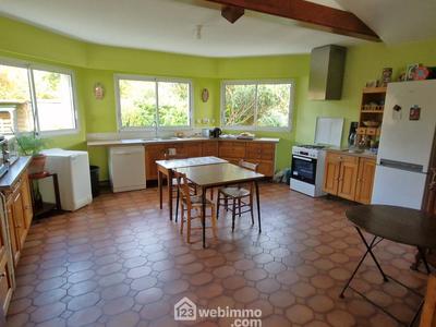 Maison - 215 m² - 6 pièces