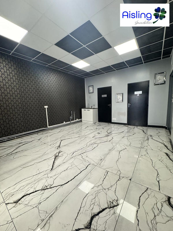 Local commercial - 64 m²