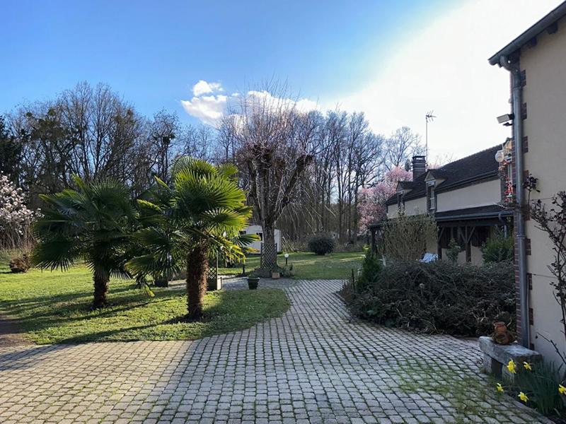 Maison - 210 m² - 8 pièces