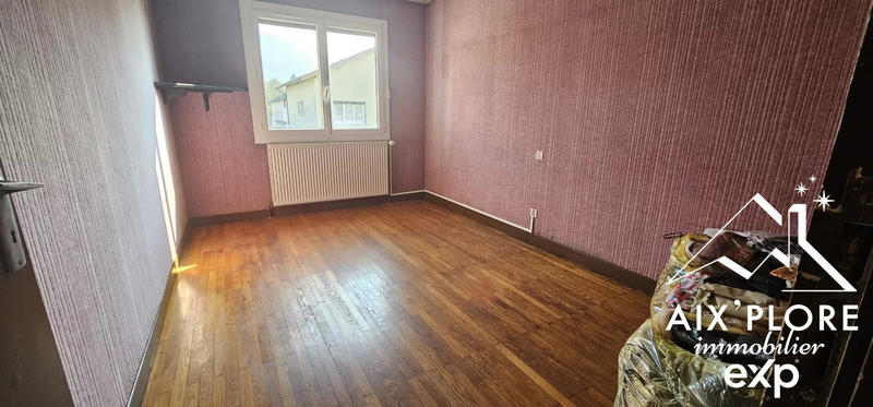 Maison - 174 m² - 7 pièces