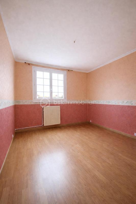 Maison traditionnelle - 77 m² - 5 pièces