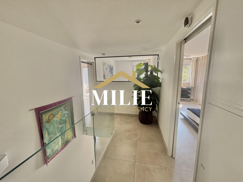 Appartement - 133 m² - 4 pièces