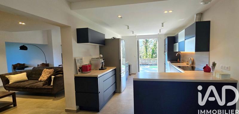 Maison - 177 m² - 8 pièces