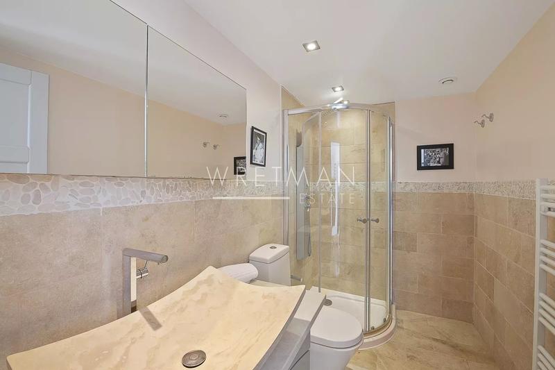 Villa - 400 m² - 10 pièces