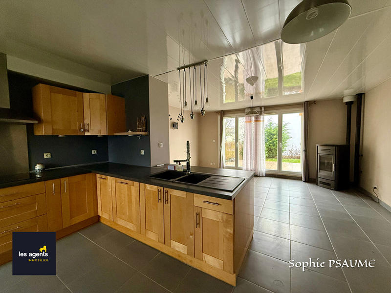 Maison - 97 m² - 6 pièces