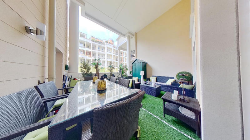 Appartement - 134 m² - 6 pièces