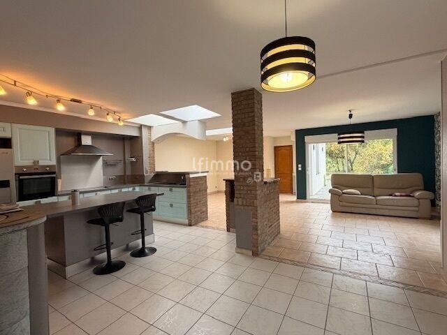 Maison - 160 m² - 7 pièces