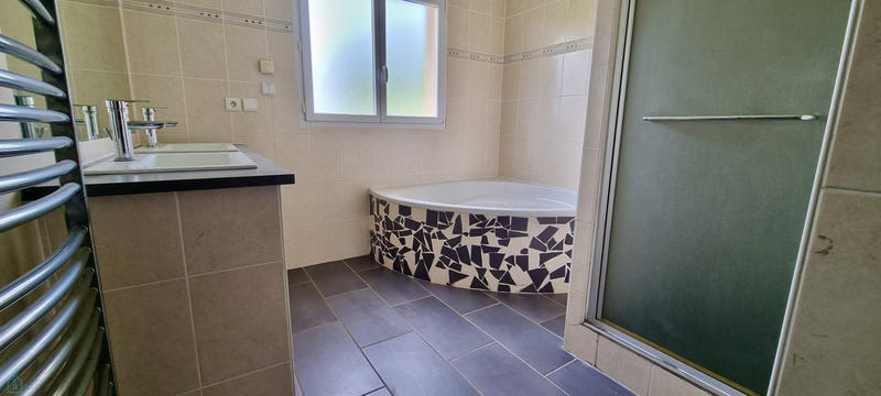 Maison - 157 m² - 7 pièces