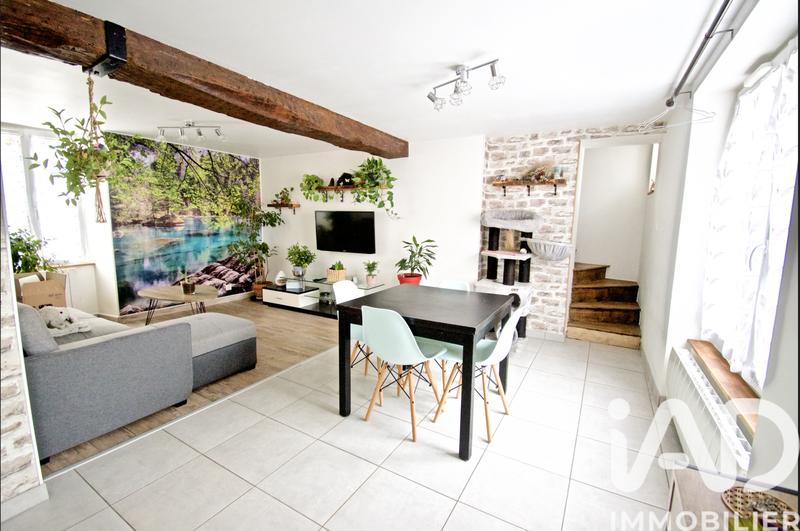 Maison - 98 m² - 5 pièces