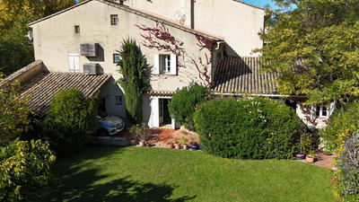 Maison - 227 m² - 6 pièces