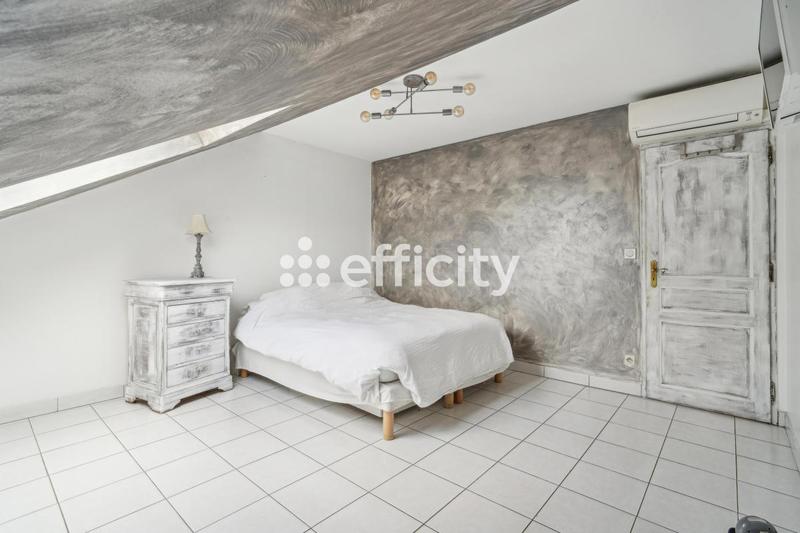 Maison - 131 m² - 6 pièces