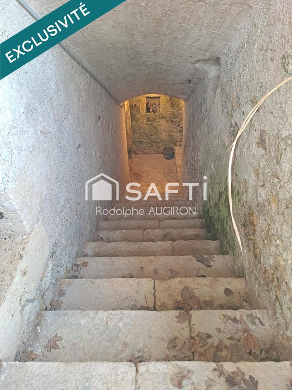 Maison - 215 m² - 7 pièces