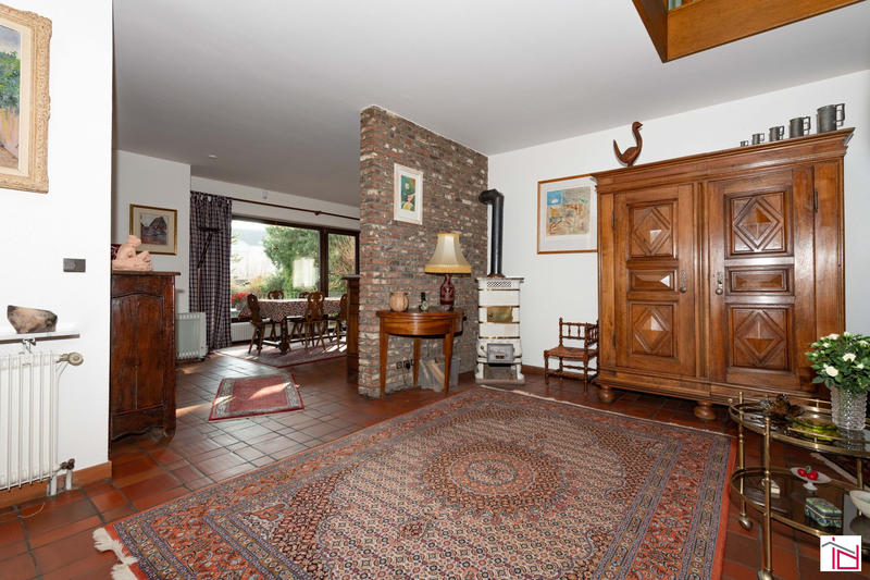 Maison - 210 m² - 7 pièces