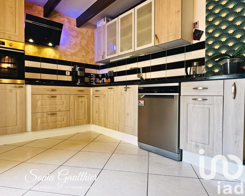 Maison - 122 m² - 4 pièces