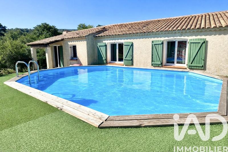 Maison - 99 m² - 5 pièces