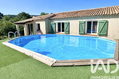 Maison - 99 m² - 5 pièces