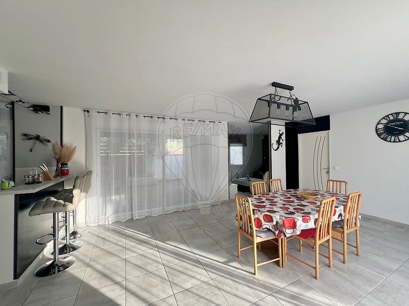 Maison - 110 m² - 5 pièces