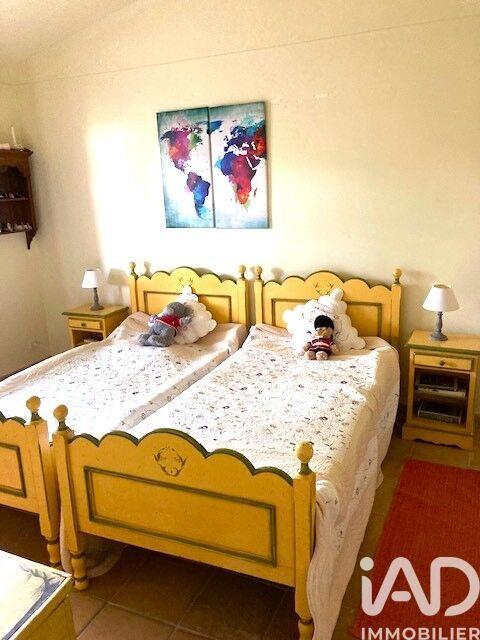 Maison - 232 m² - 6 pièces