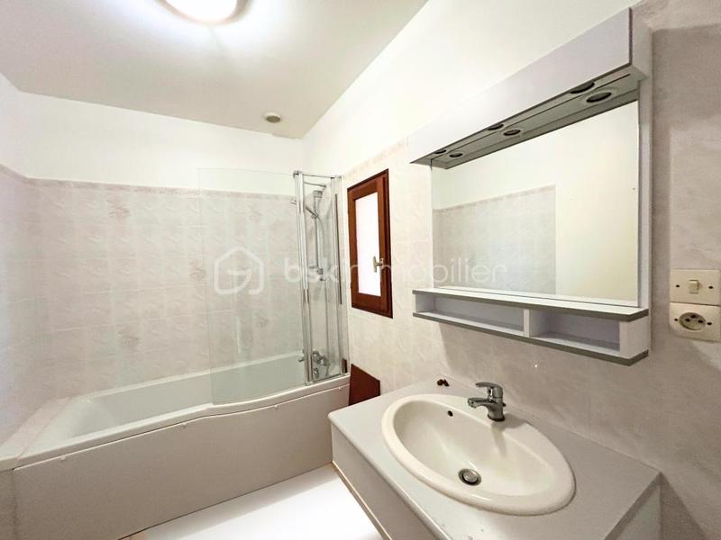 Maison - 100 m² - 6 pièces