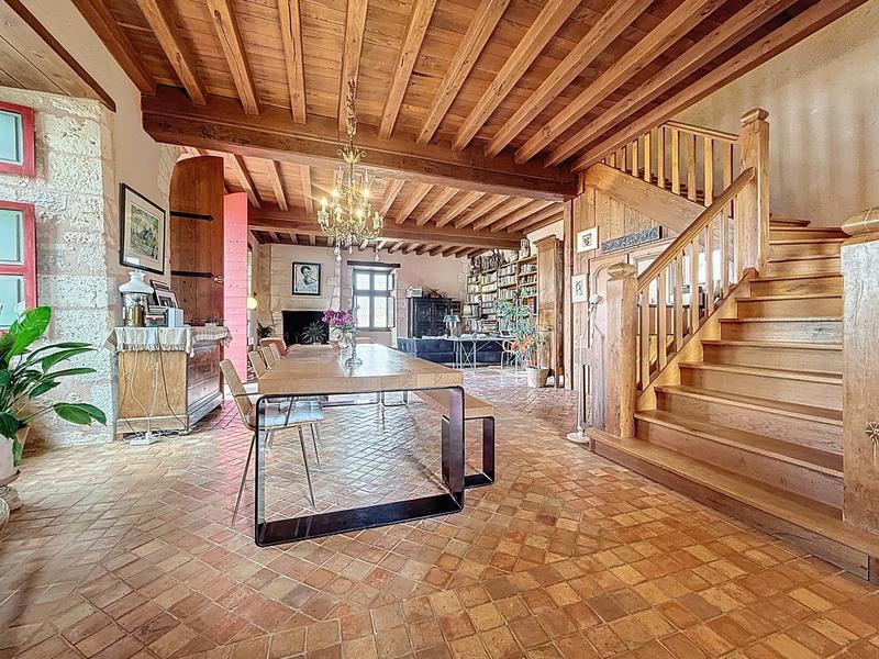 Maison - 180 m² - 4 pièces