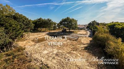 Terrain constructible - 1 308 m²