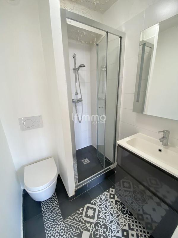 Studio - 25 m² - 1 pièce