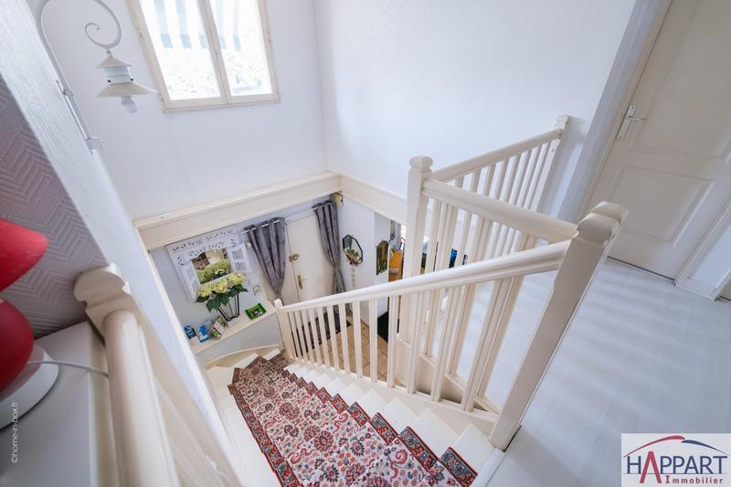 Maison - 200 m² - 10 pièces