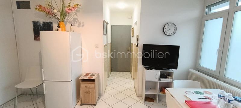 Studio - 25 m² - 1 pièce