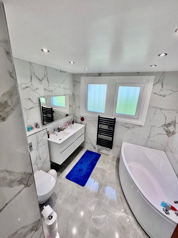 Appartement ancien - 116 m² - 3 pièces