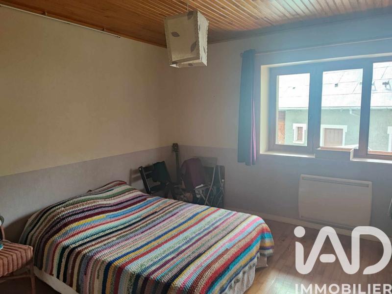 Maison - 179 m² - 15 pièces