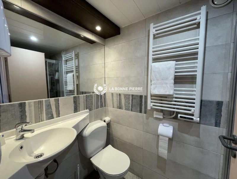 Local commercial - 850 m²