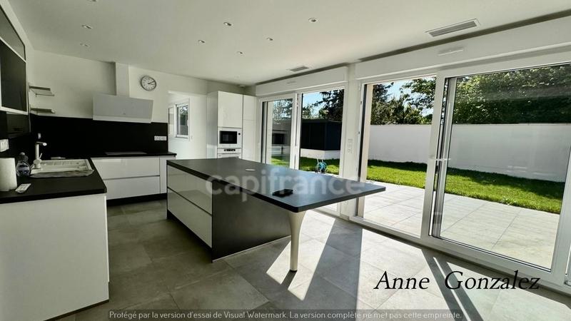 Maison - 160 m² - 6 pièces