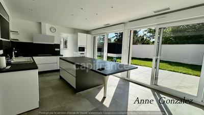 Maison - 160 m² - 6 pièces