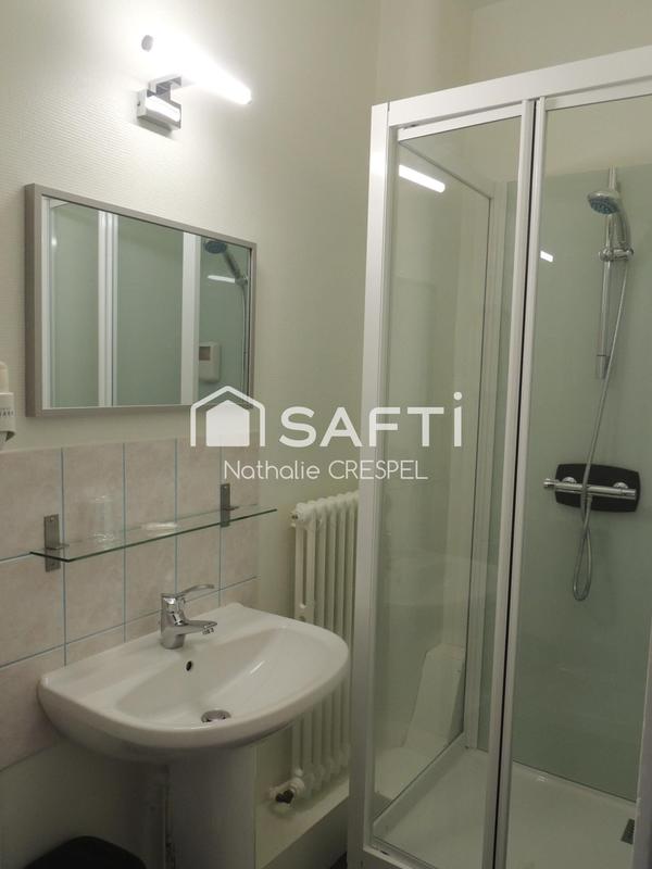 Local commercial - 450 m² - 18 pièces