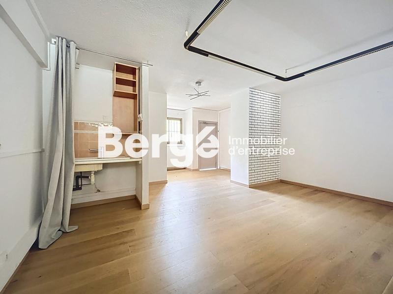 Bureau - 70 m² - 3 pièces