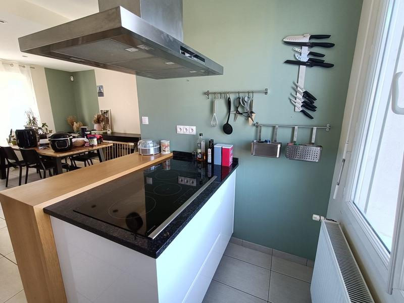 Maison traditionnelle - 82 m² - 4 pièces