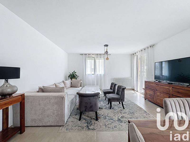 Appartement - 90 m² - 4 pièces