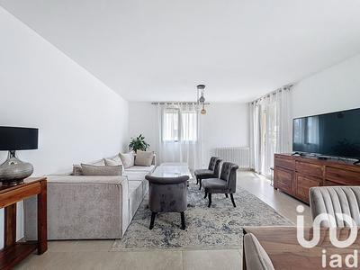 Appartement - 90 m² - 4 pièces