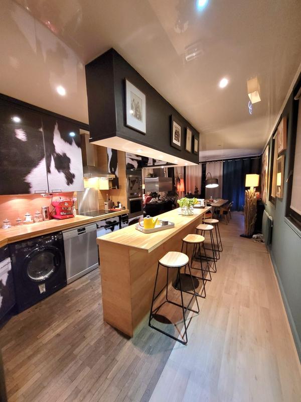 Immeuble - 4 500 m² - 3 pièces