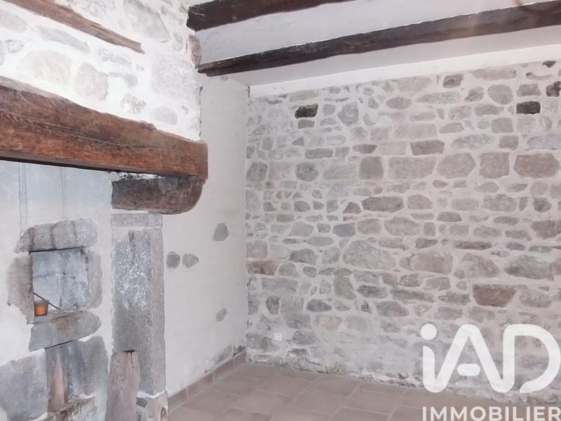 Maison de village - 80 m² - 5 pièces